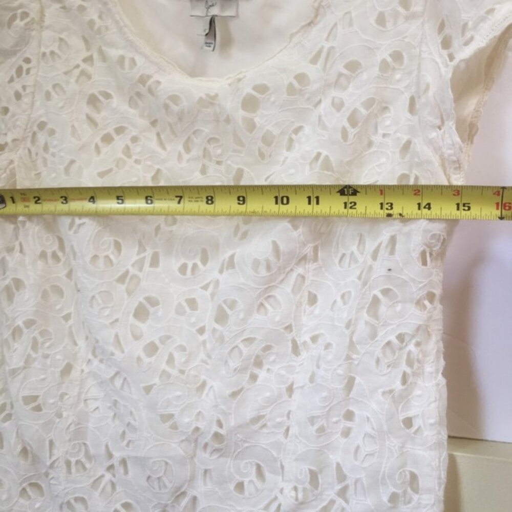 Joie Eyelet Lace Shirt Short Sleeve Crew Top Blouse Neutral White Lined Sheer S - Picture 9 of 14
